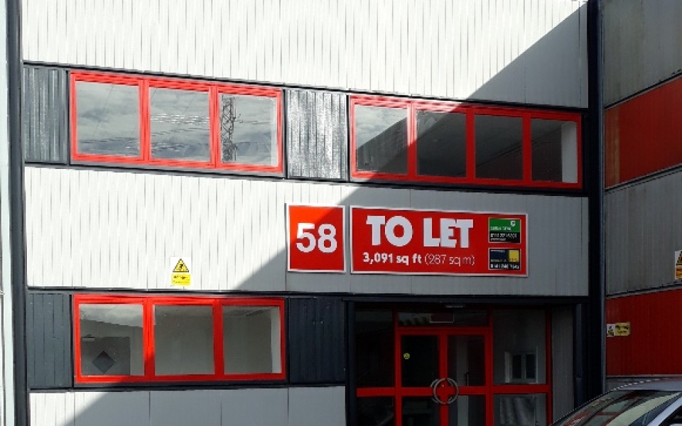 Unit 58 Westfield North Industrial Units To let (2)